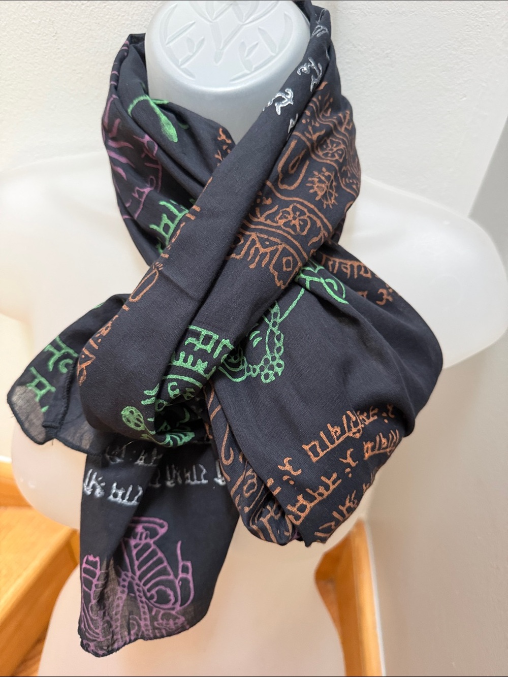 VTG Black Cotton Hindu Om Mantra Print Prayer Scarf Wrap Made in India